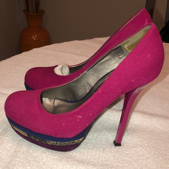 Fuchsia Pumps - Picture 4 of 7